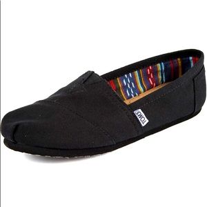 TOMS Women’s Classic Canvas Slip-on, 8.5, NWOB